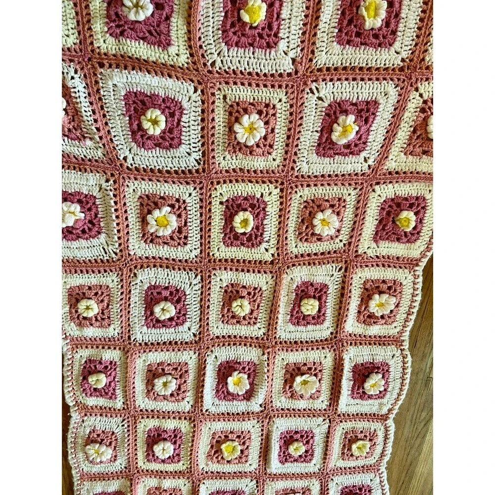 VTG Granny 3D Rose Square Crochet Afghan Blanket Pink White Handmade Flower Yell